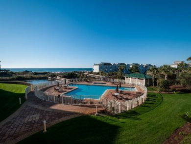 A Great Rental on The Beach Wow Great Rates Beach 50 yards !